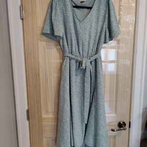 Elegant Green Floral Dress